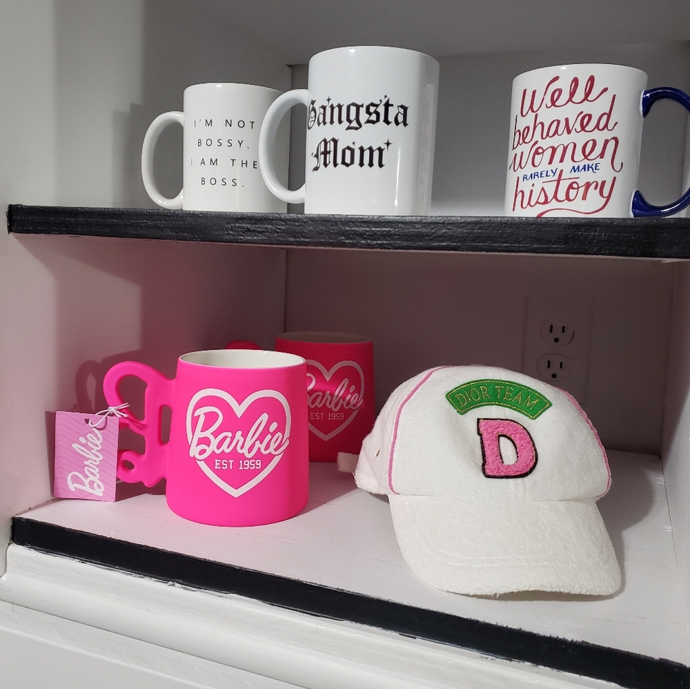 21 oz Hot Pink Barbie Mug Barbie Est. 1959 - Picture 2 of 9